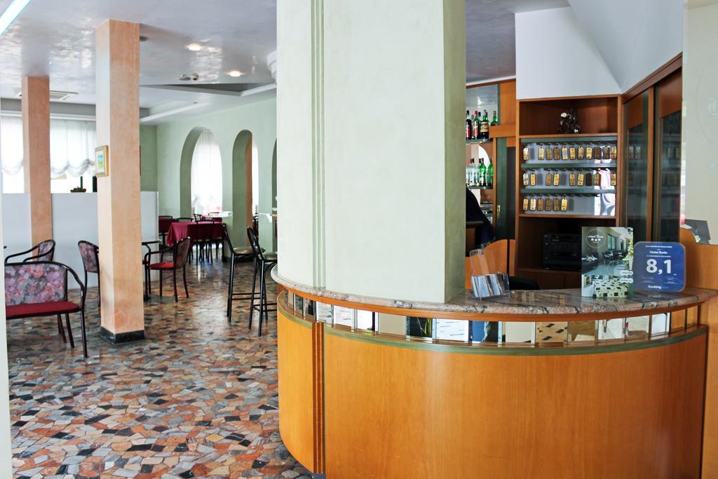 Hotel Buda Μπελάρια-Ιτζέα Μαρίνα Εξωτερικό φωτογραφία